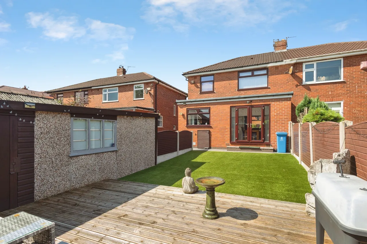 Chesney Avenue, Oldham, OL9, photo 24