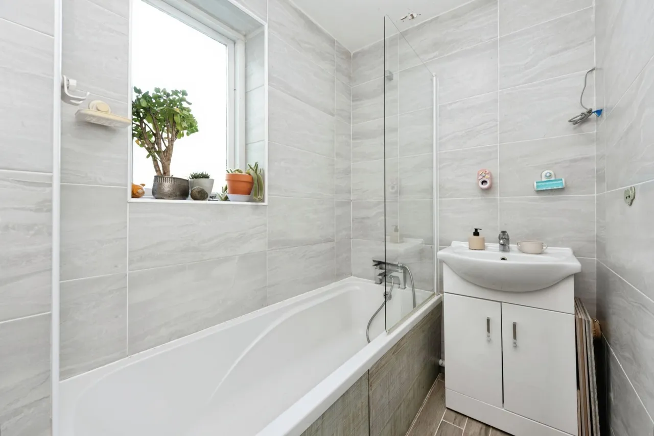 Lower Teddington Road, Kingston Upon Thames, KT1, photo 14