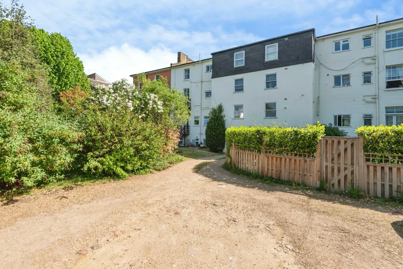 Lower Teddington Road, Kingston Upon Thames, KT1, photo 17