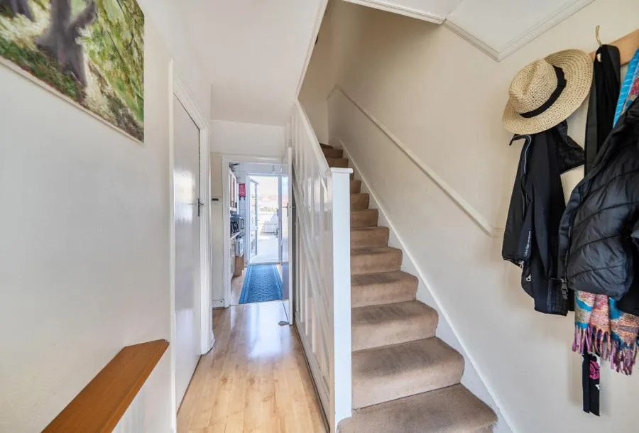 Turner Road, Edgware, HA8, photo 9