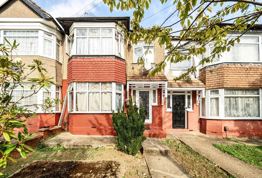 Turner Road, Edgware, HA8, photo 2