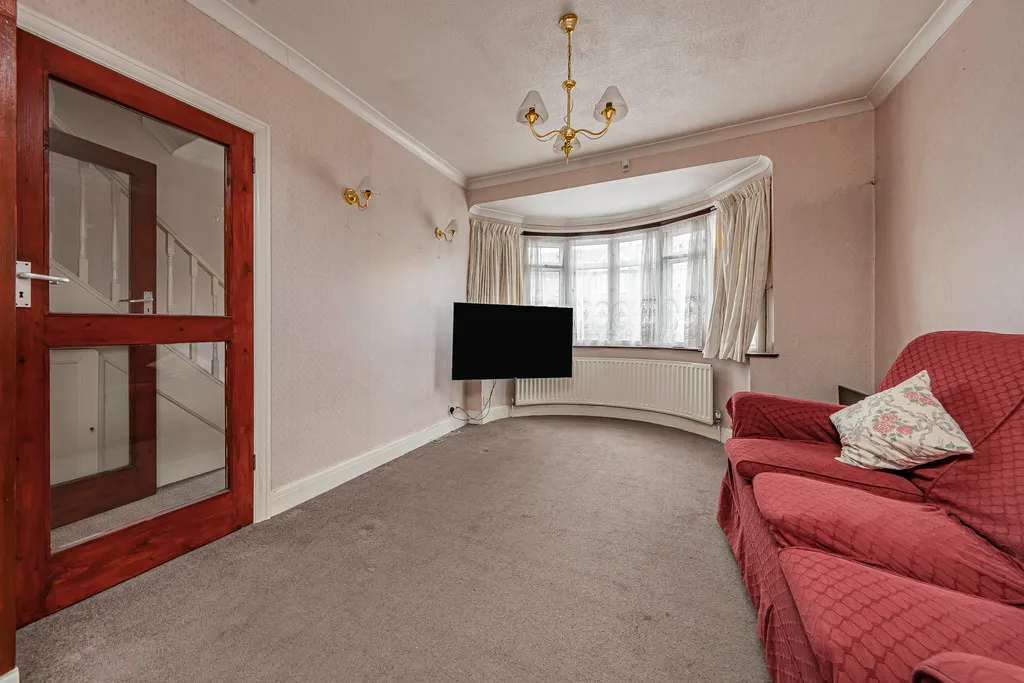 Whitby Road, Ruislip, photo 17