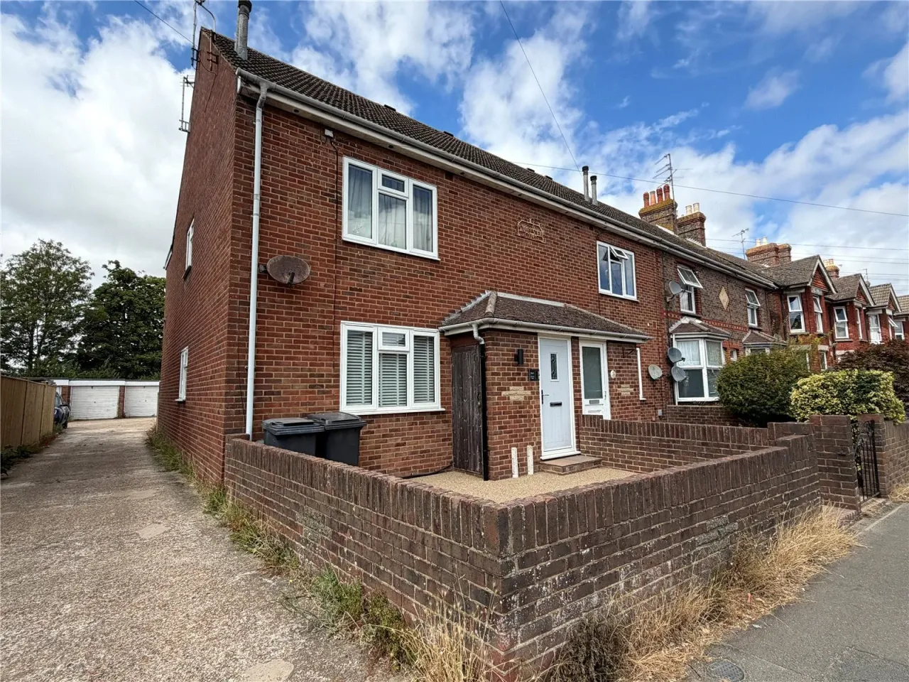 1 bed flat for sale — South Road, Hailsham, East Sussex, BN27