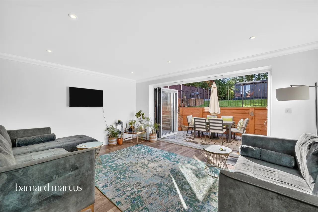 Grosvenor Road, Epsom, KT18, photo 2