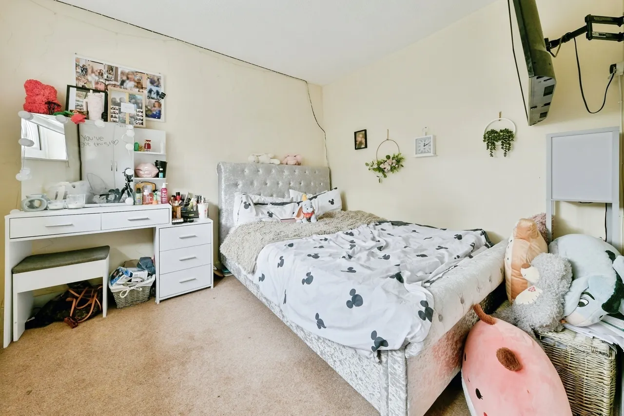 Rudd Close, Stevenage, Hertfordshire, SG2, photo 12