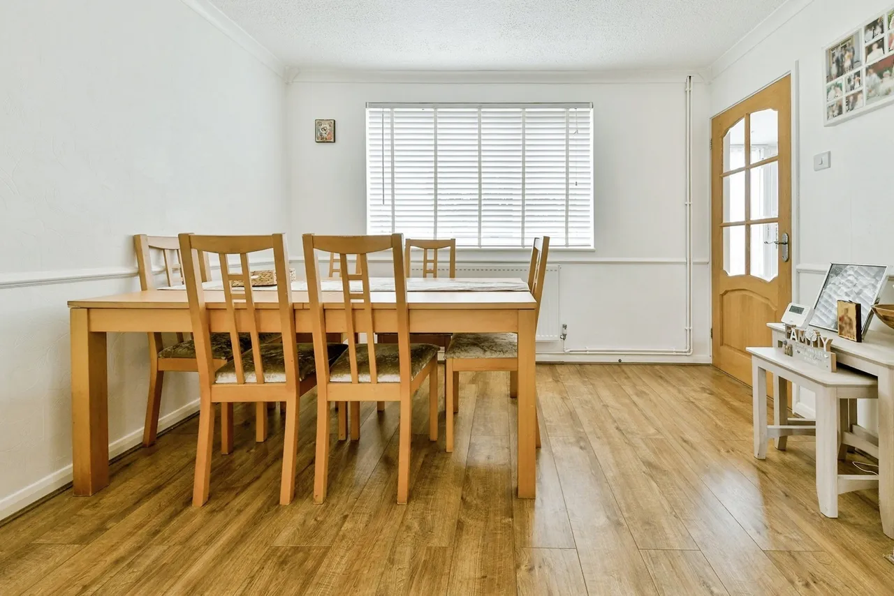 Rudd Close, Stevenage, Hertfordshire, SG2, photo 6