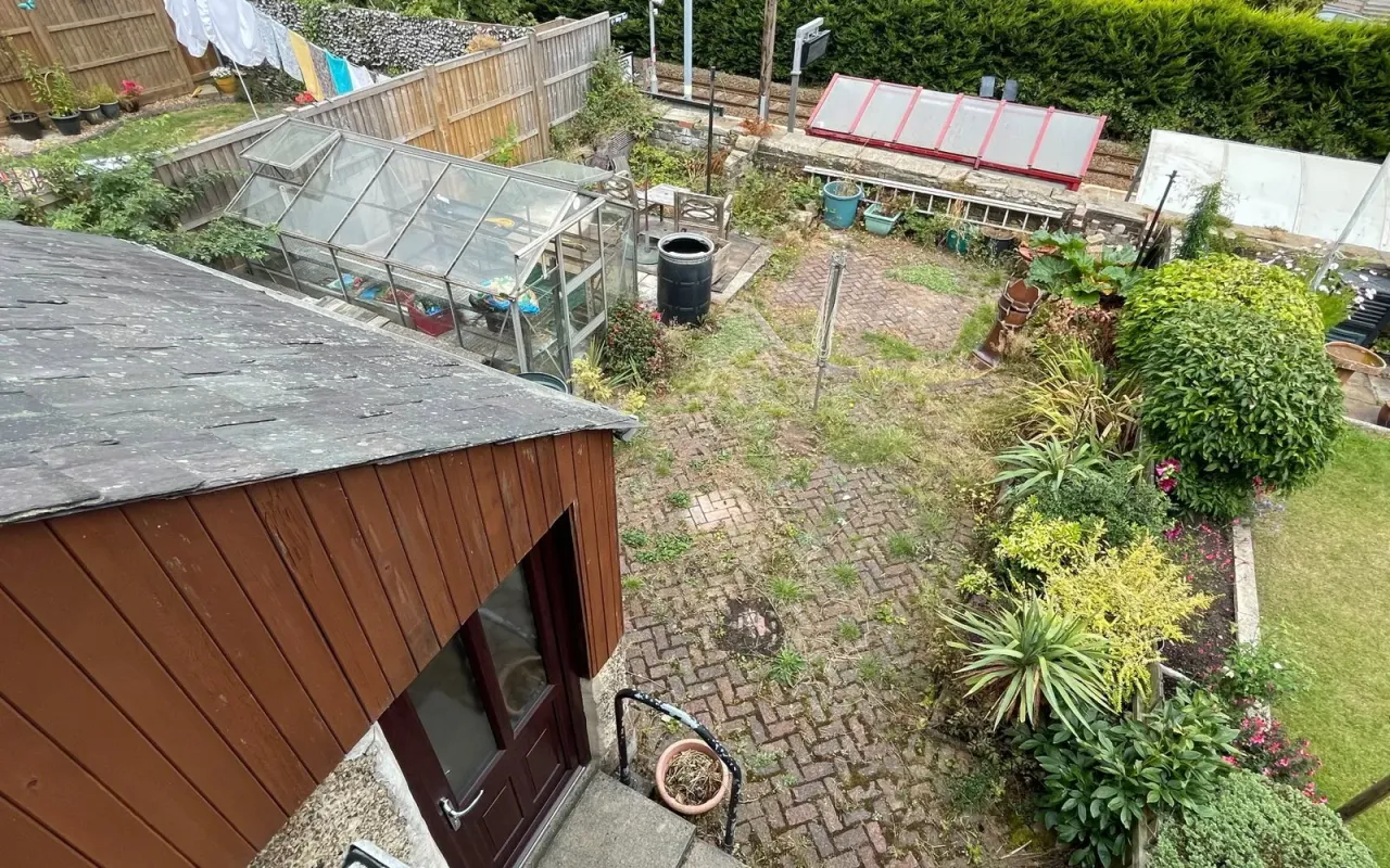 Abbey Drive, Shepley, photo 11