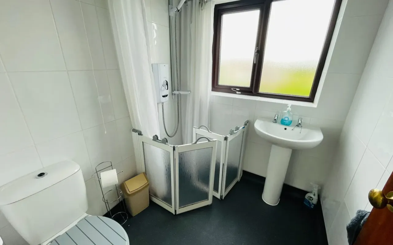 Abbey Drive, Shepley, photo 10