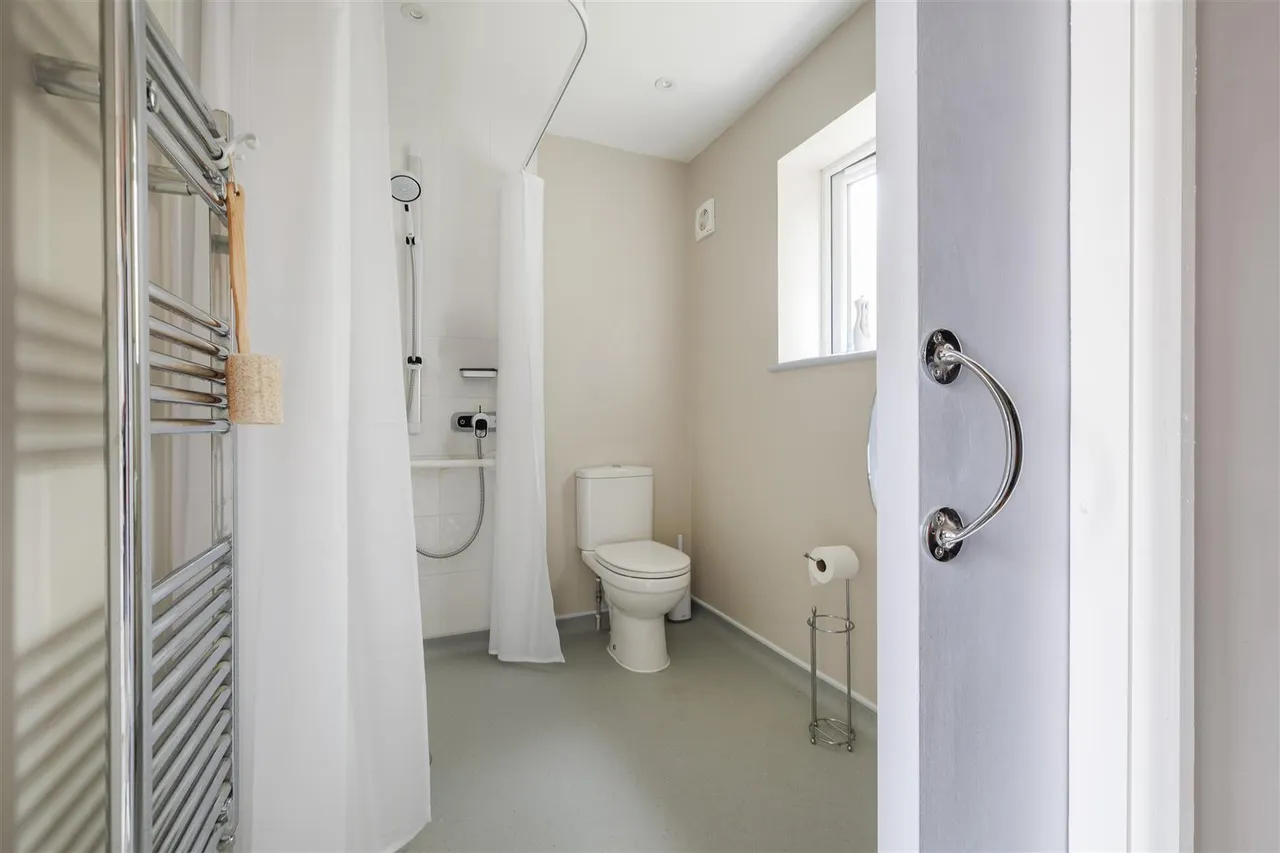 The Street, Holton, IP19, photo 8