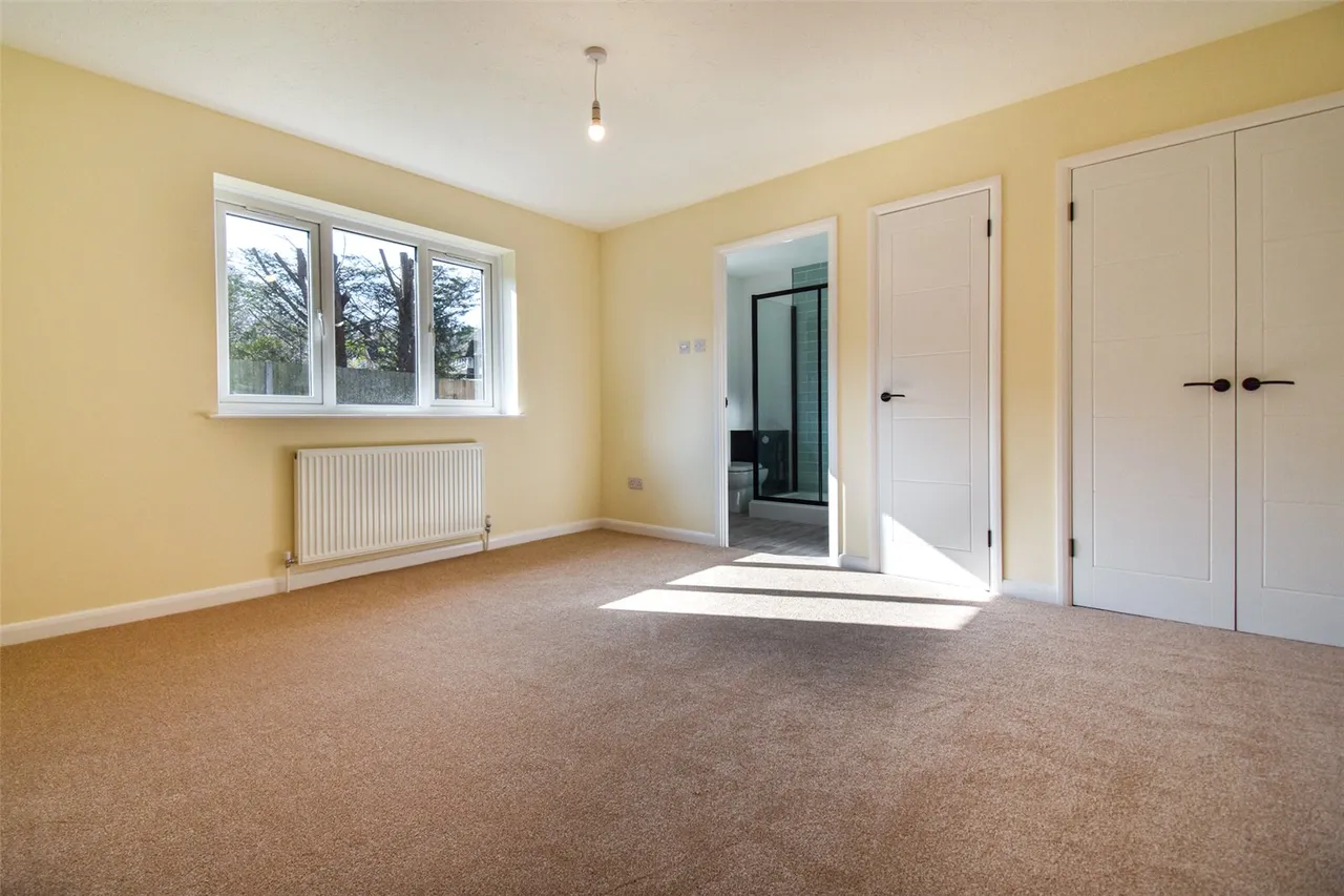 Russet Glade, Aldershot, Hampshire, GU11 3BF, photo 6