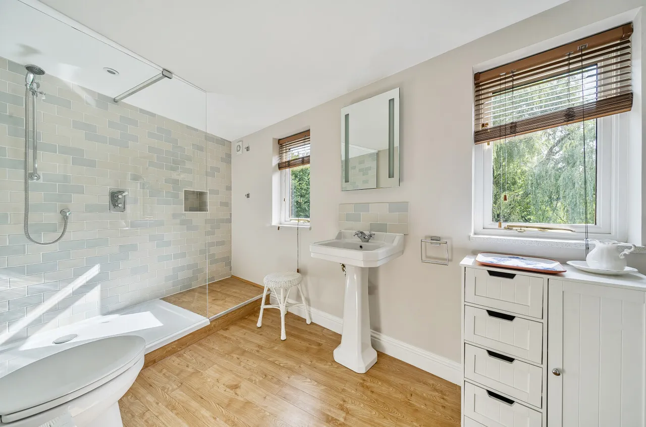 High Street, Hartfield, East Sussex, TN7 4AE, photo 14