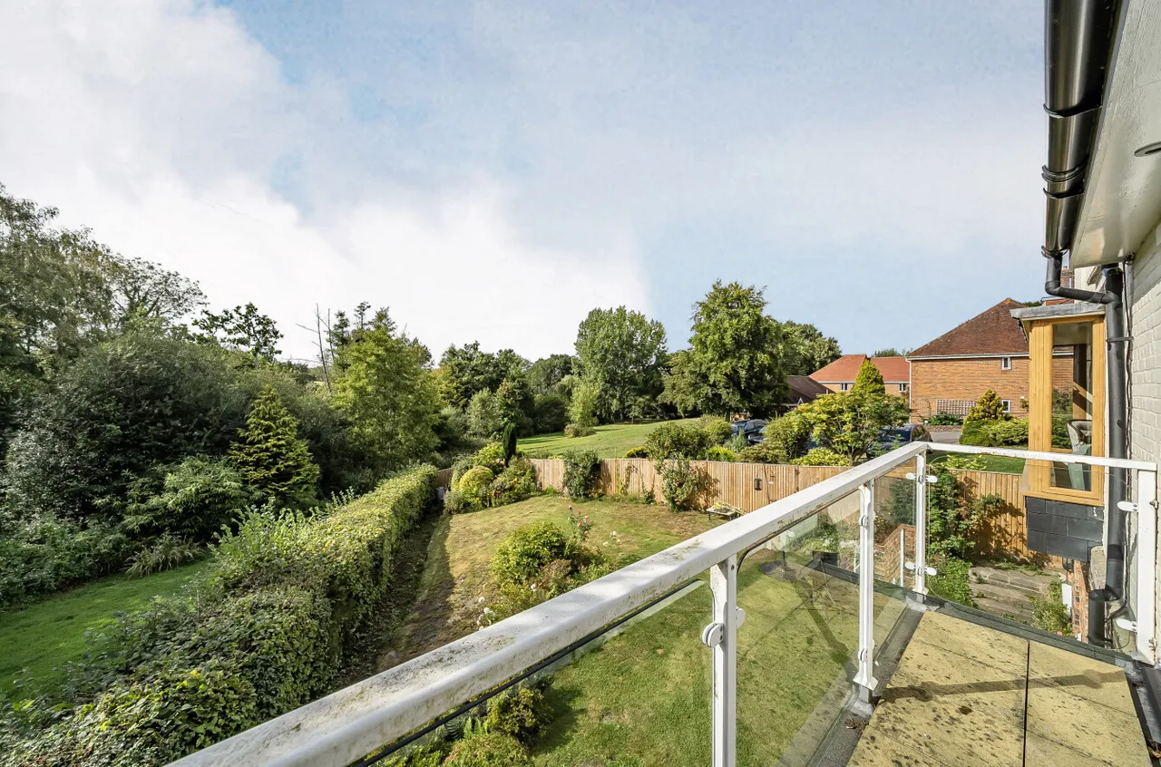 High Street, Hartfield, East Sussex, TN7 4AE, photo 4