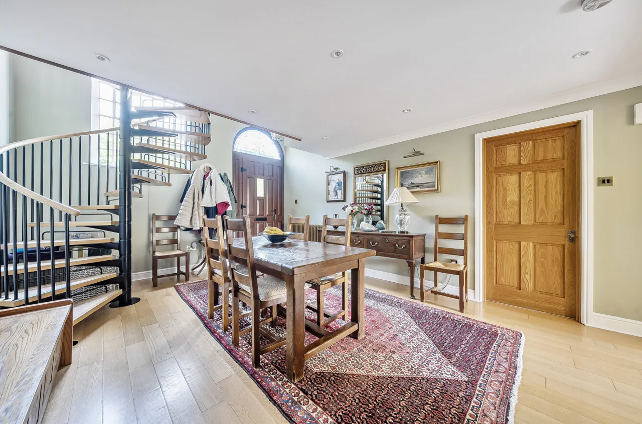 High Street, Hartfield, East Sussex, TN7 4AE, photo 5