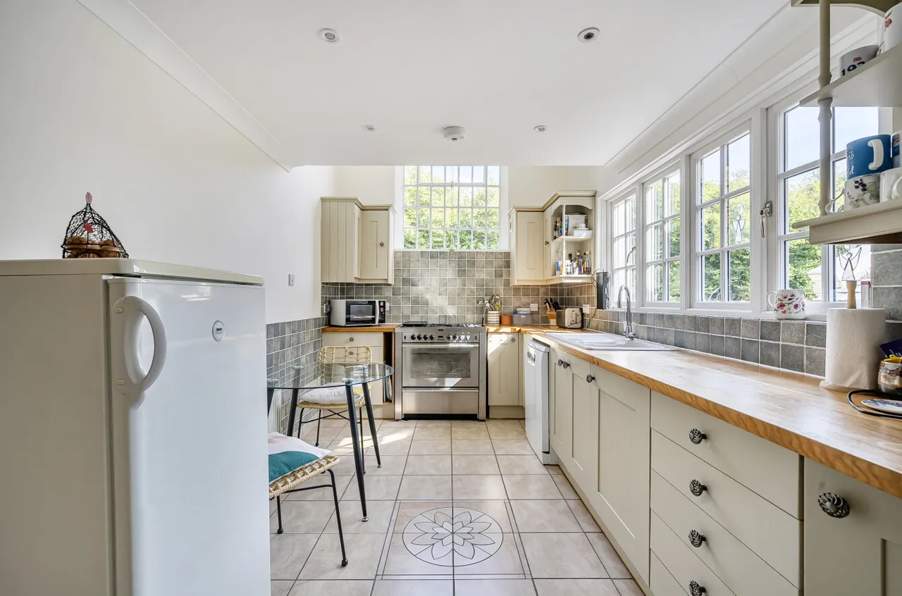 High Street, Hartfield, East Sussex, TN7 4AE, photo 21