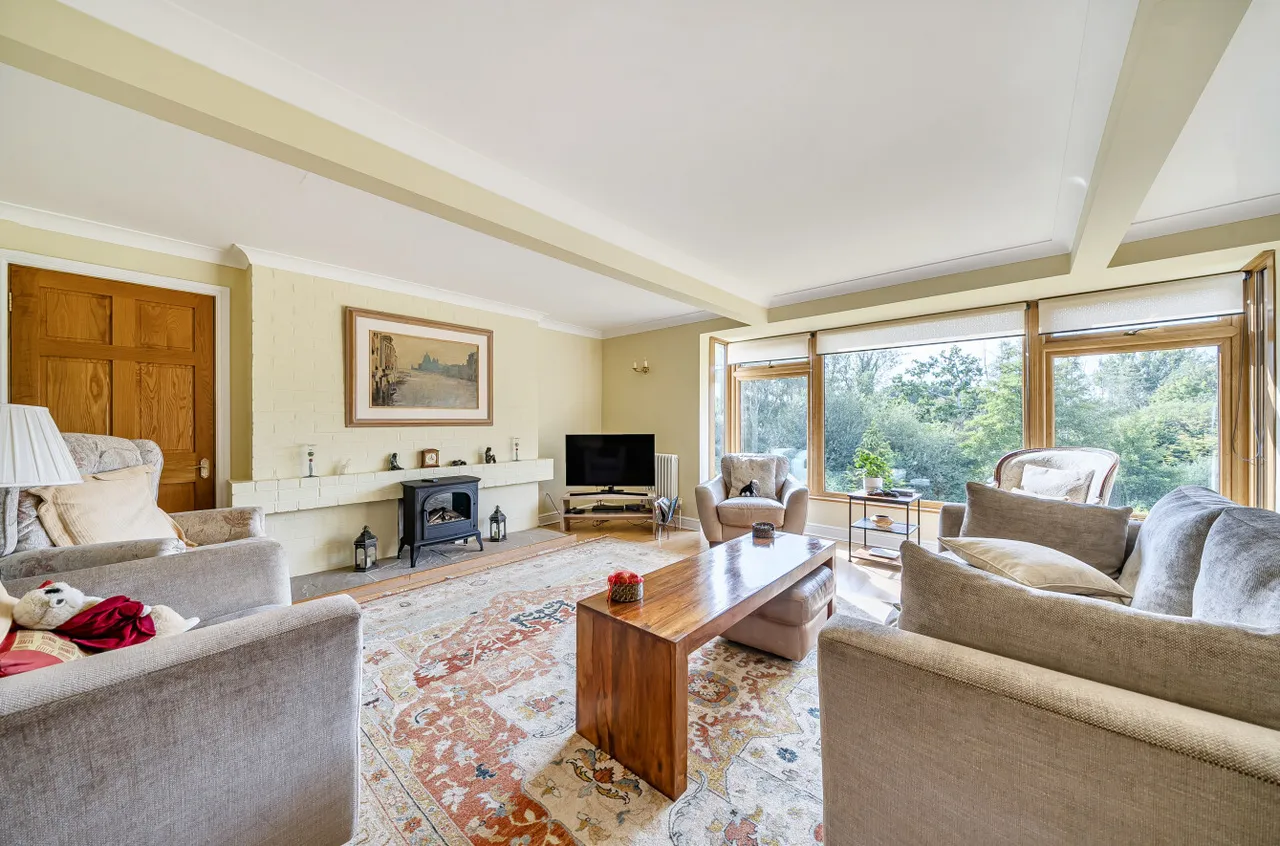 High Street, Hartfield, East Sussex, TN7 4AE, photo 2