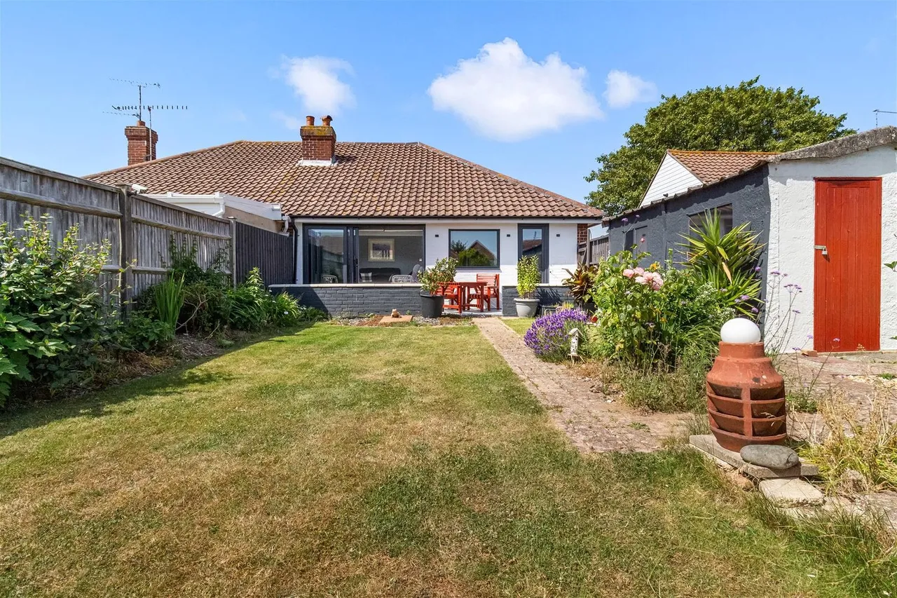 Hurley Road, Worthing, photo 7