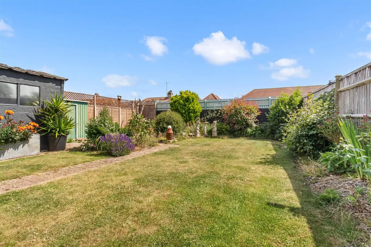 Hurley Road, Worthing, photo 4