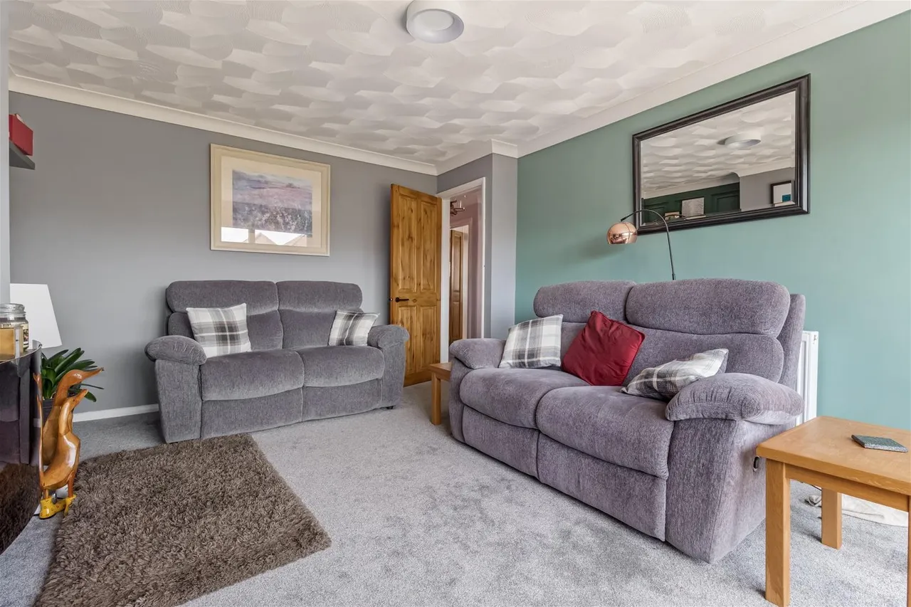 Hurley Road, Worthing, photo 5