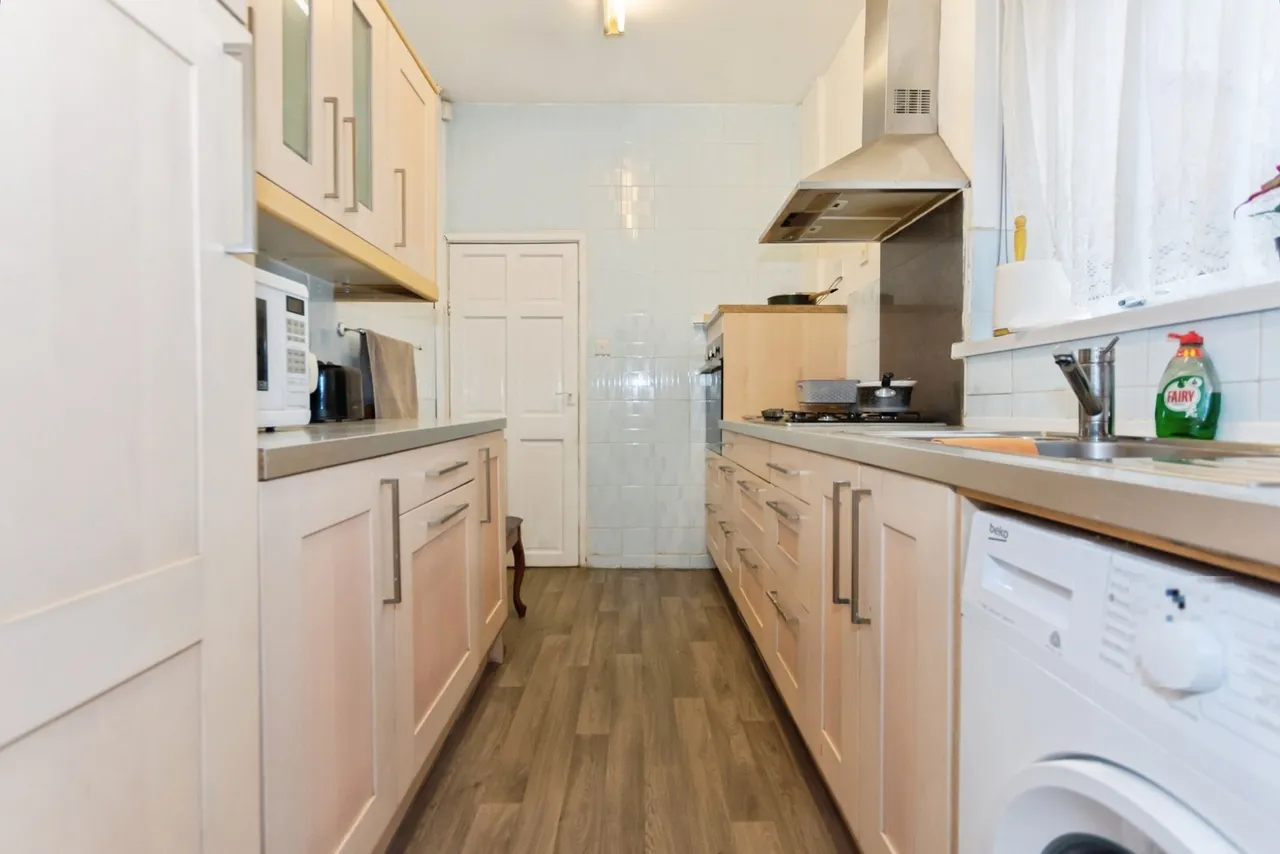 Manor Farm Road, Birmingham, B11, photo 5