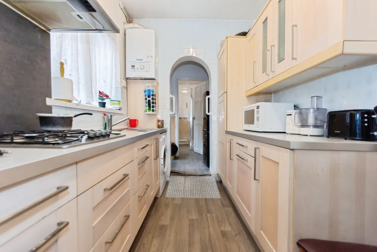 Manor Farm Road, Birmingham, B11, photo 4