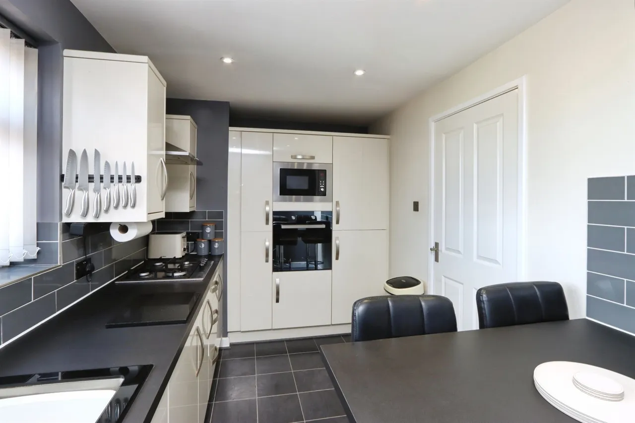 Oakamoor Close, CHESTERFIELD, photo 8