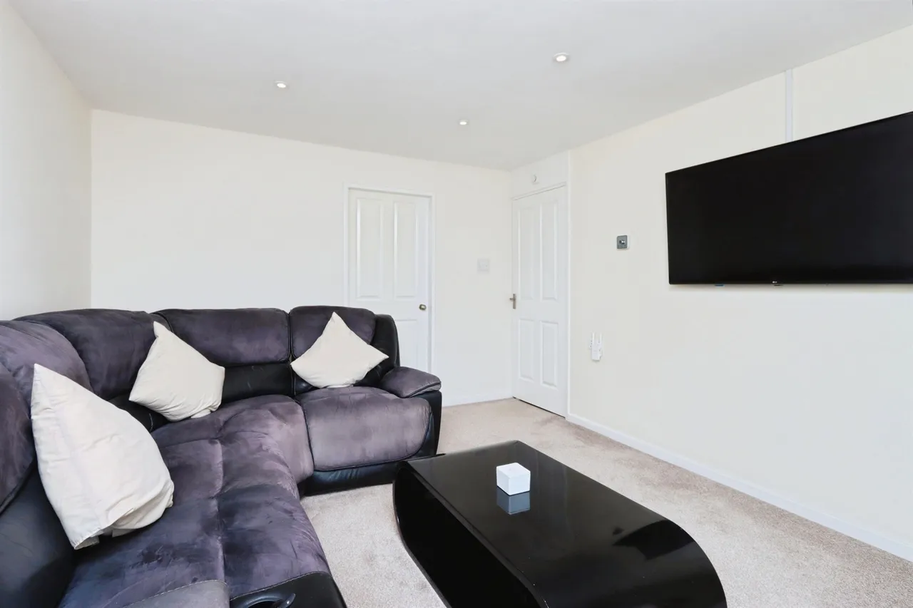 Oakamoor Close, CHESTERFIELD, photo 10