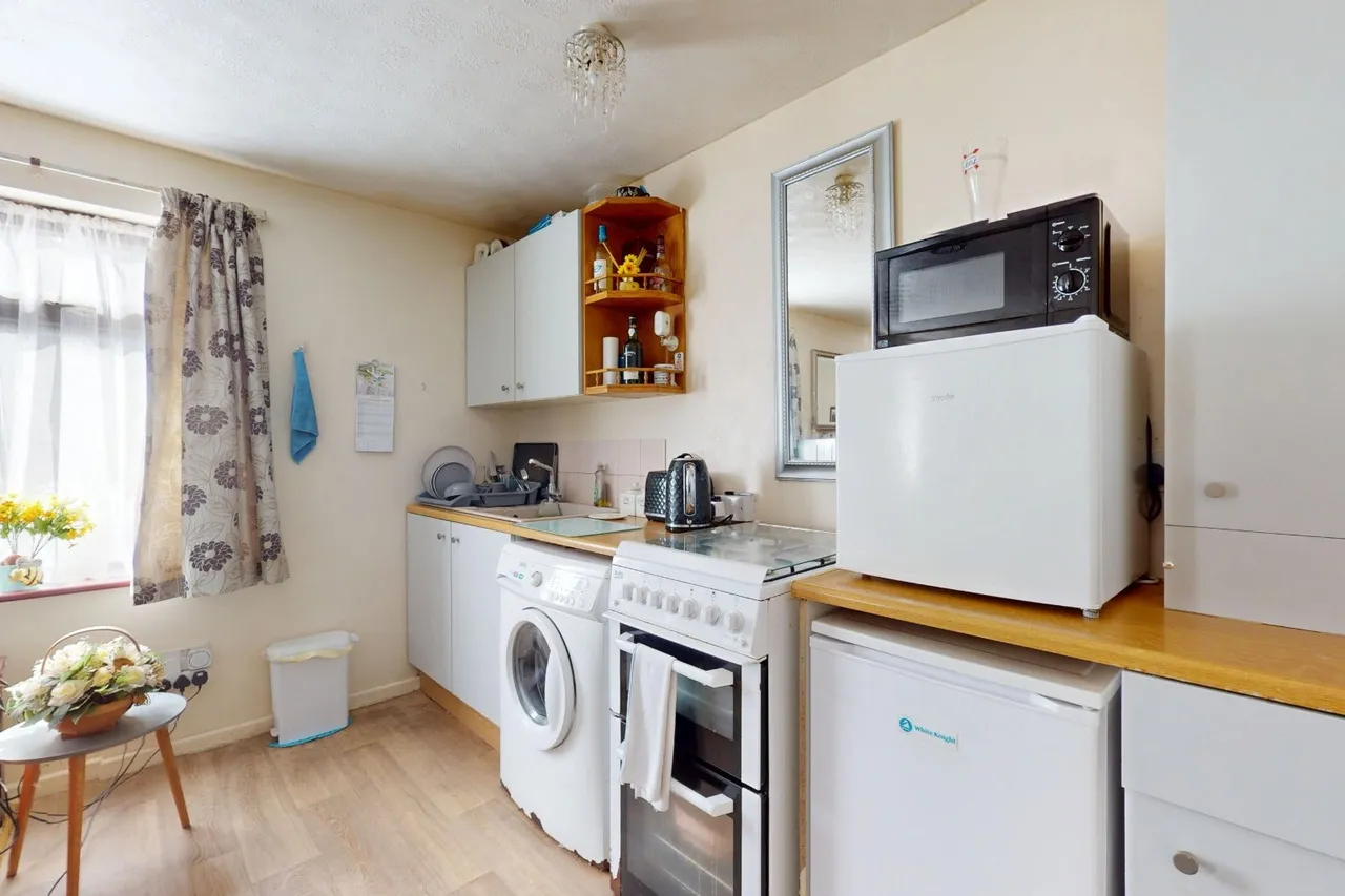 Vicar Street, Oakengates, TF2, photo 16