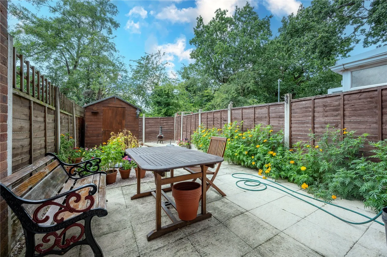 Huntington Close, Redditch, Worcestershire, B98 0NF, photo 4
