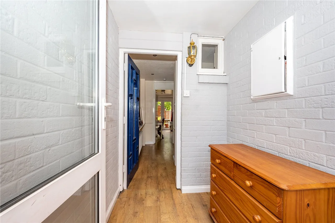 Huntington Close, Redditch, Worcestershire, B98 0NF, photo 5