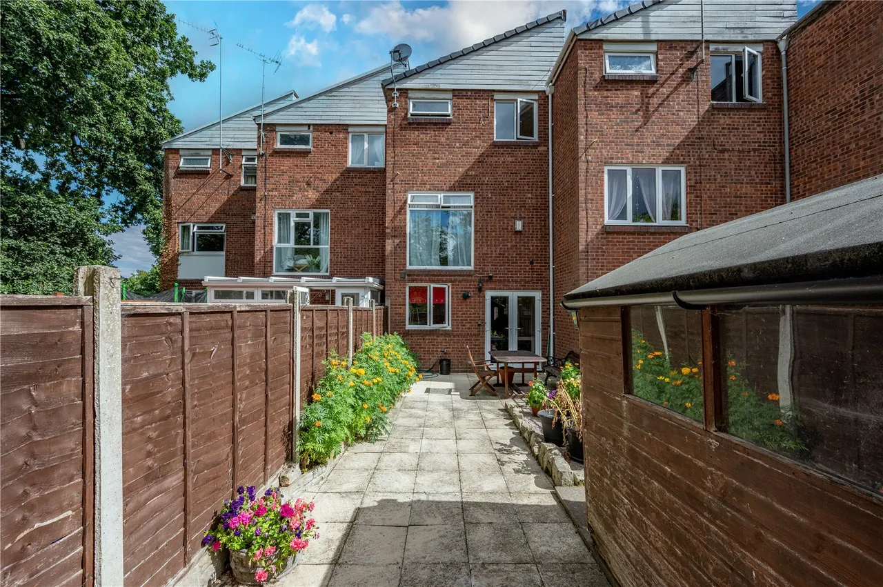 Huntington Close, Redditch, Worcestershire, B98 0NF, photo 16
