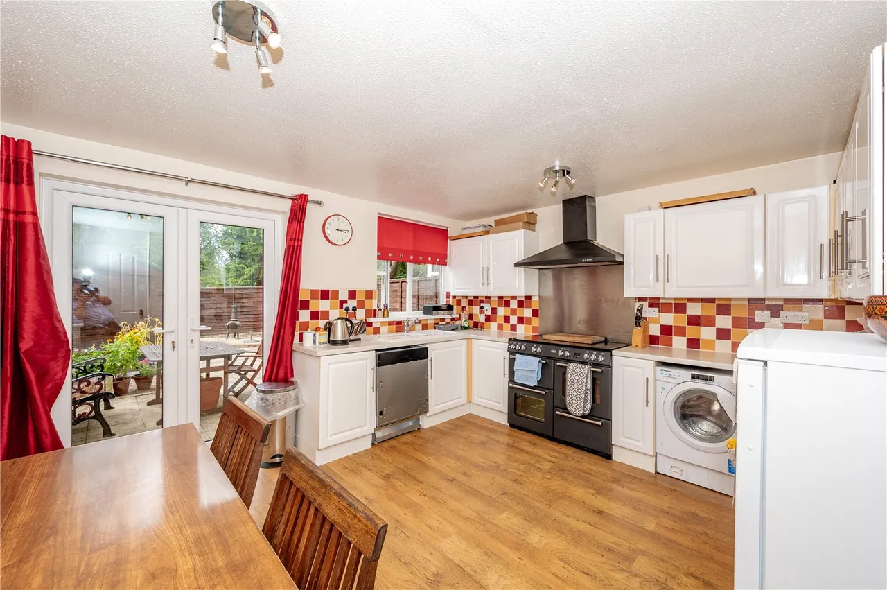 Huntington Close, Redditch, Worcestershire, B98 0NF, photo 9
