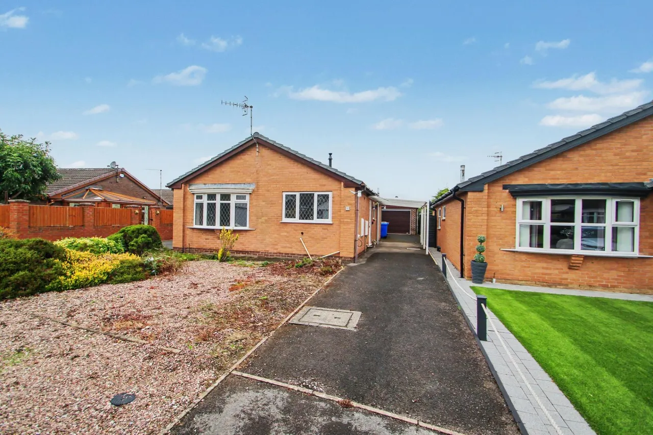 2 bed house for sale, Blencarn Grove, Stockton Brook, ST9