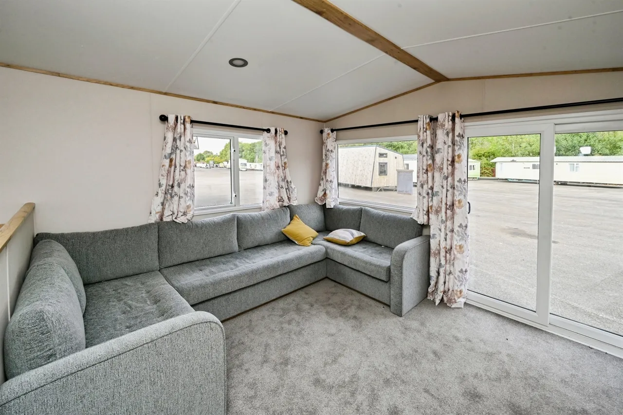 Witham Bank, Chapel Hill, LN4, photo 2