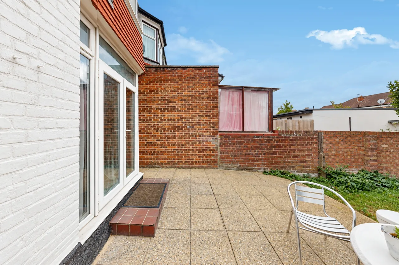 Berkshire Gardens, N13, photo 7