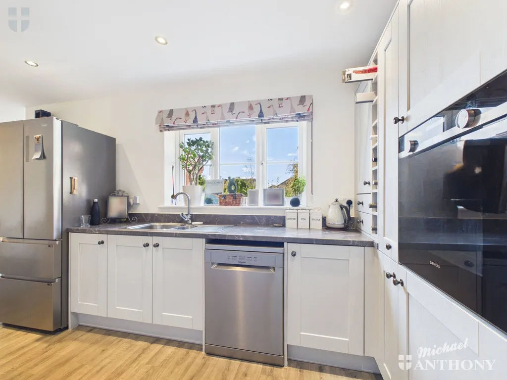 Clifford Road, Quainton, HP22, photo 14