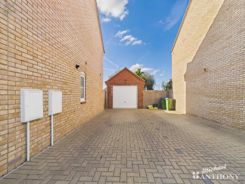 Clifford Road, Quainton, HP22, photo 18