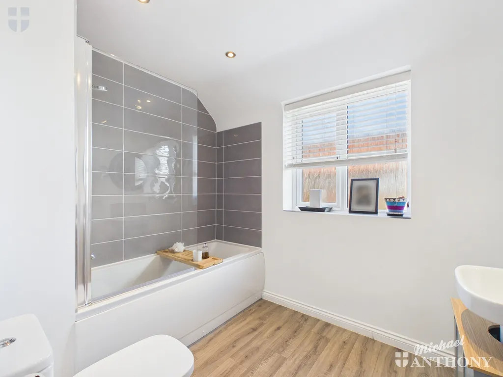 Clifford Road, Quainton, HP22, photo 10
