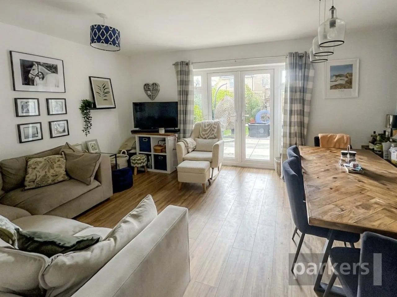 Florey Place, Aston, OX18, photo 2