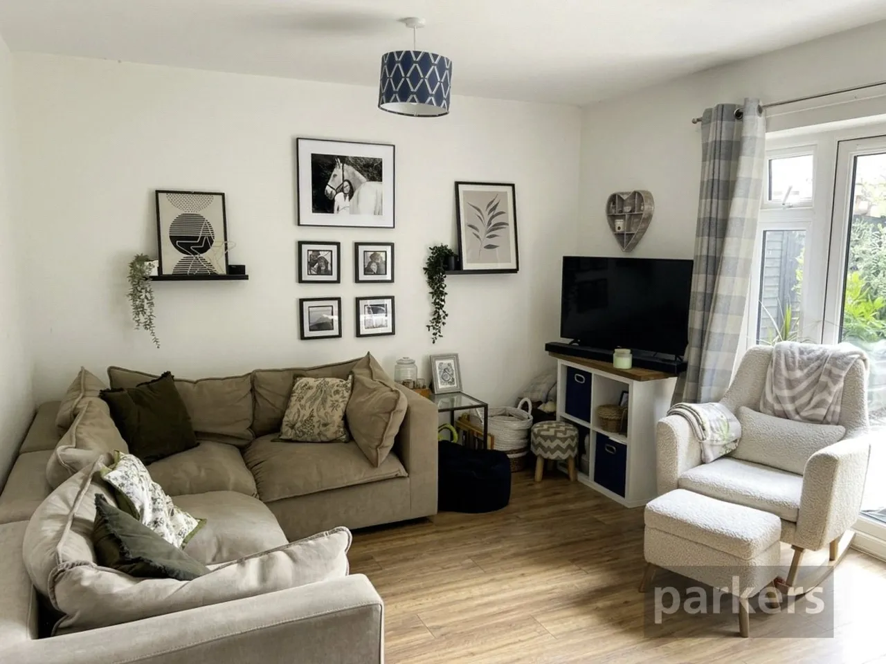 Florey Place, Aston, OX18, photo 8