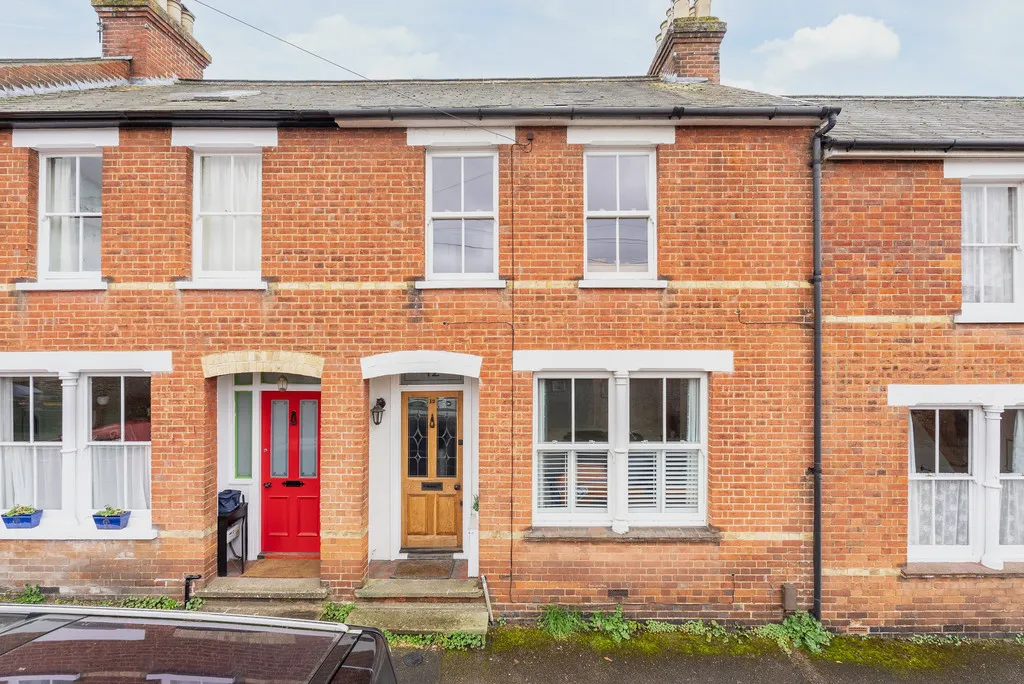 2 bed house for sale, Jubilee Terrace, Dorking, RH4