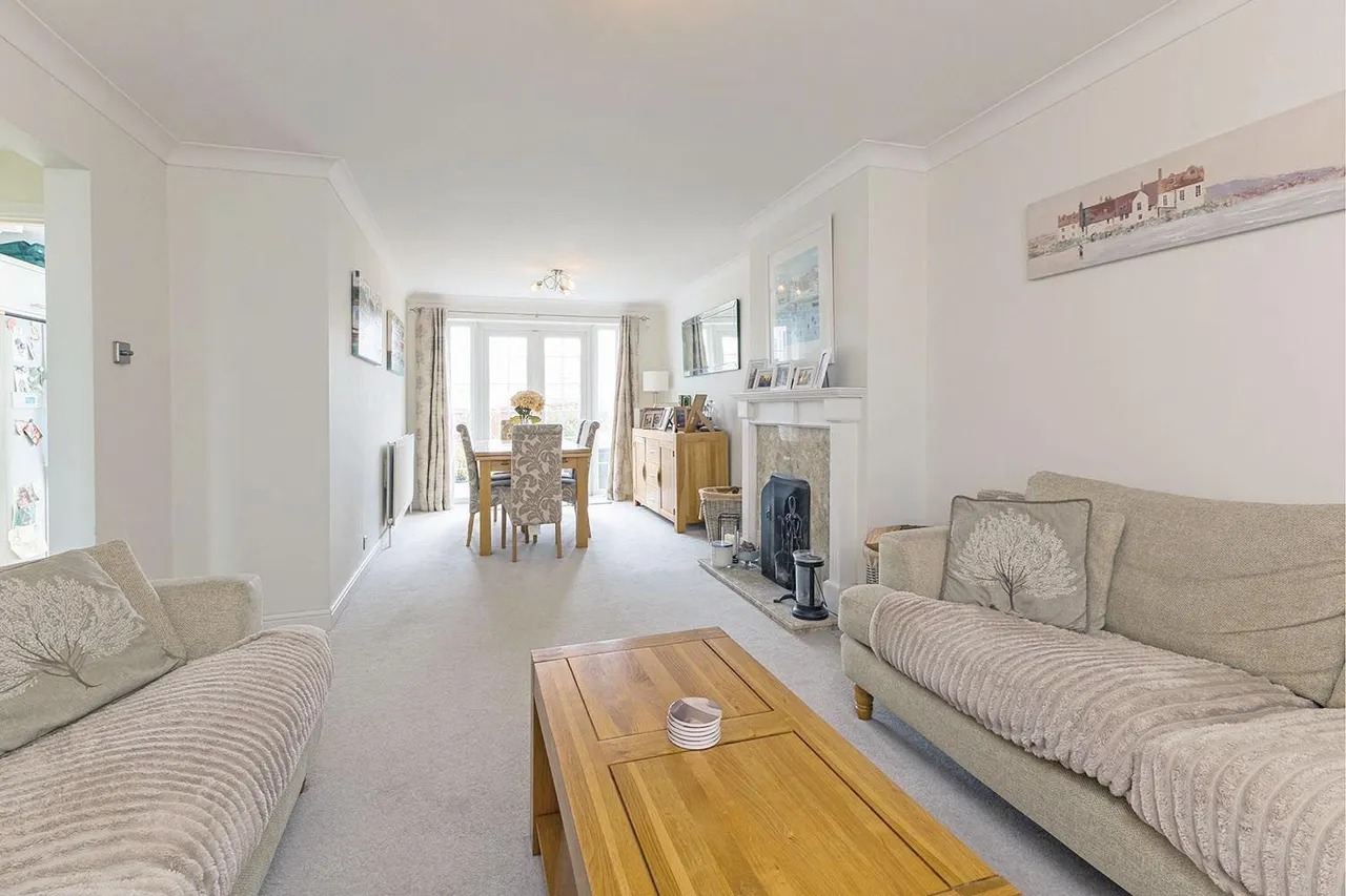 Cranbrook Drive, Maidenhead, Berkshire, photo 10