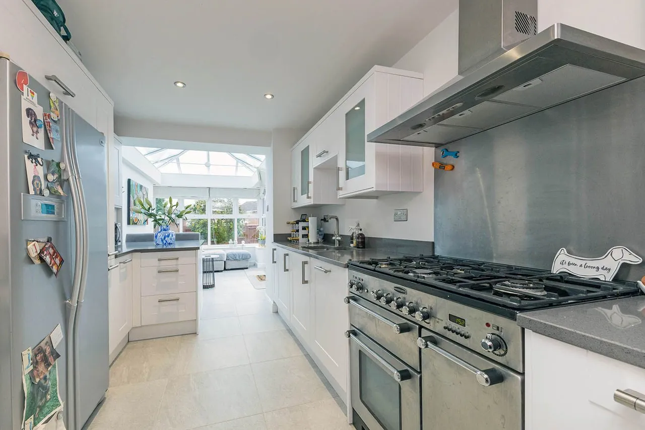Cranbrook Drive, Maidenhead, Berkshire, photo 6