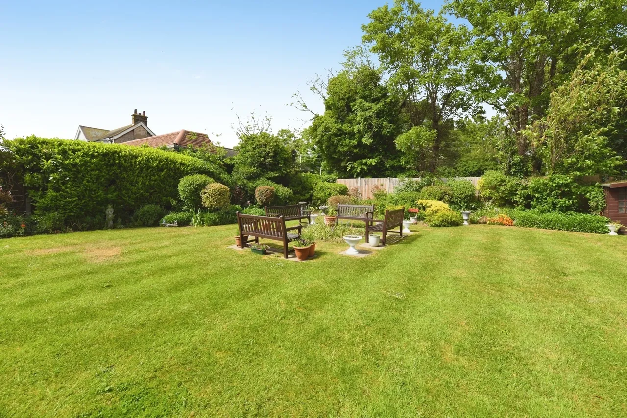 Station Road, Thorpe Bay, Essex, SS1, photo 6