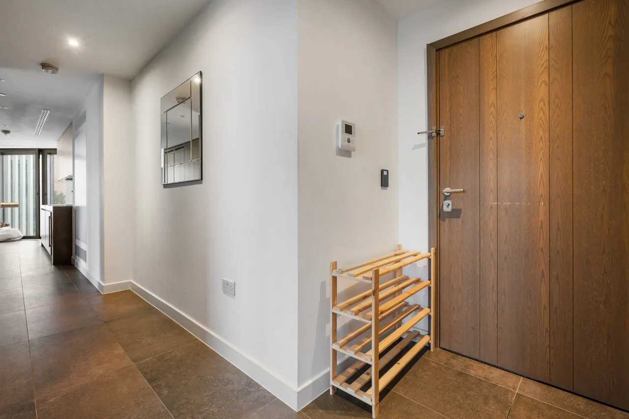 Chronicle Tower, City Road, London EC1V, photo 5