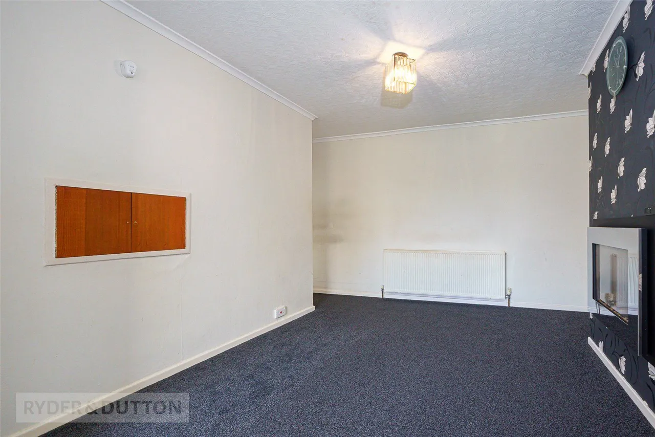 Goldington Avenue, Oakes, HD3, photo 4