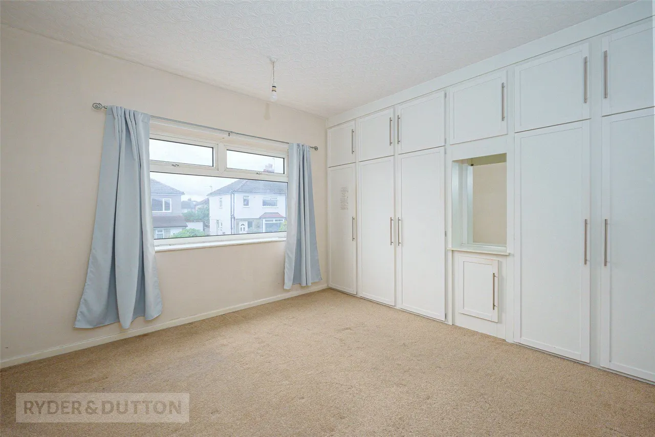 Goldington Avenue, Oakes, HD3, photo 10