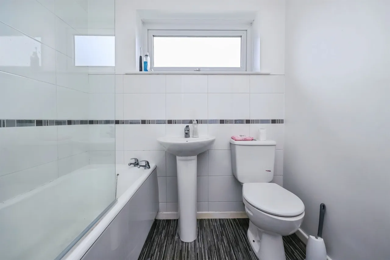 Oakfield Road, Hucknall, NG15, photo 10