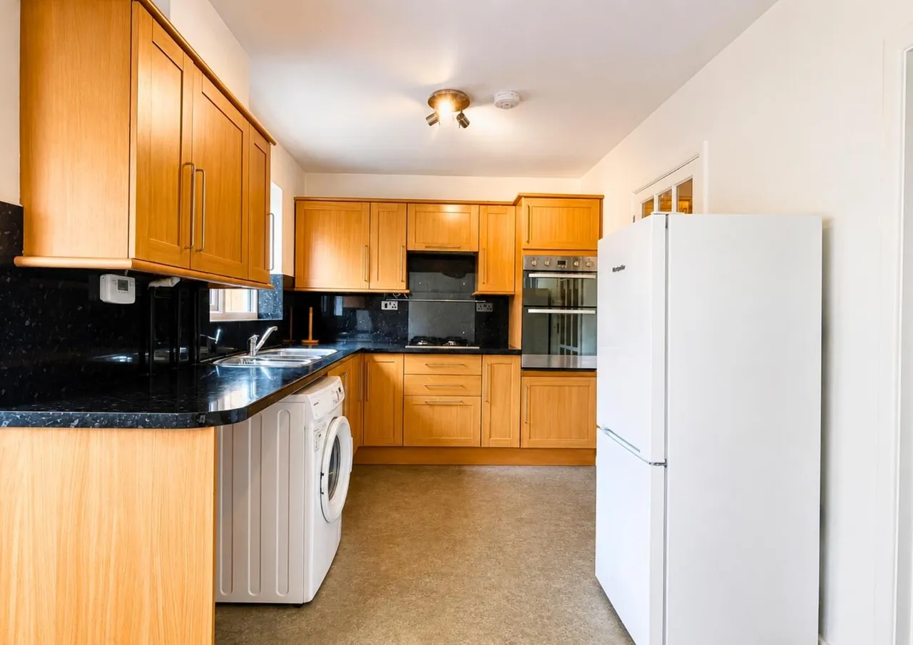 Goulds Ground, Frome, Somerset BA11 3DW, photo 5