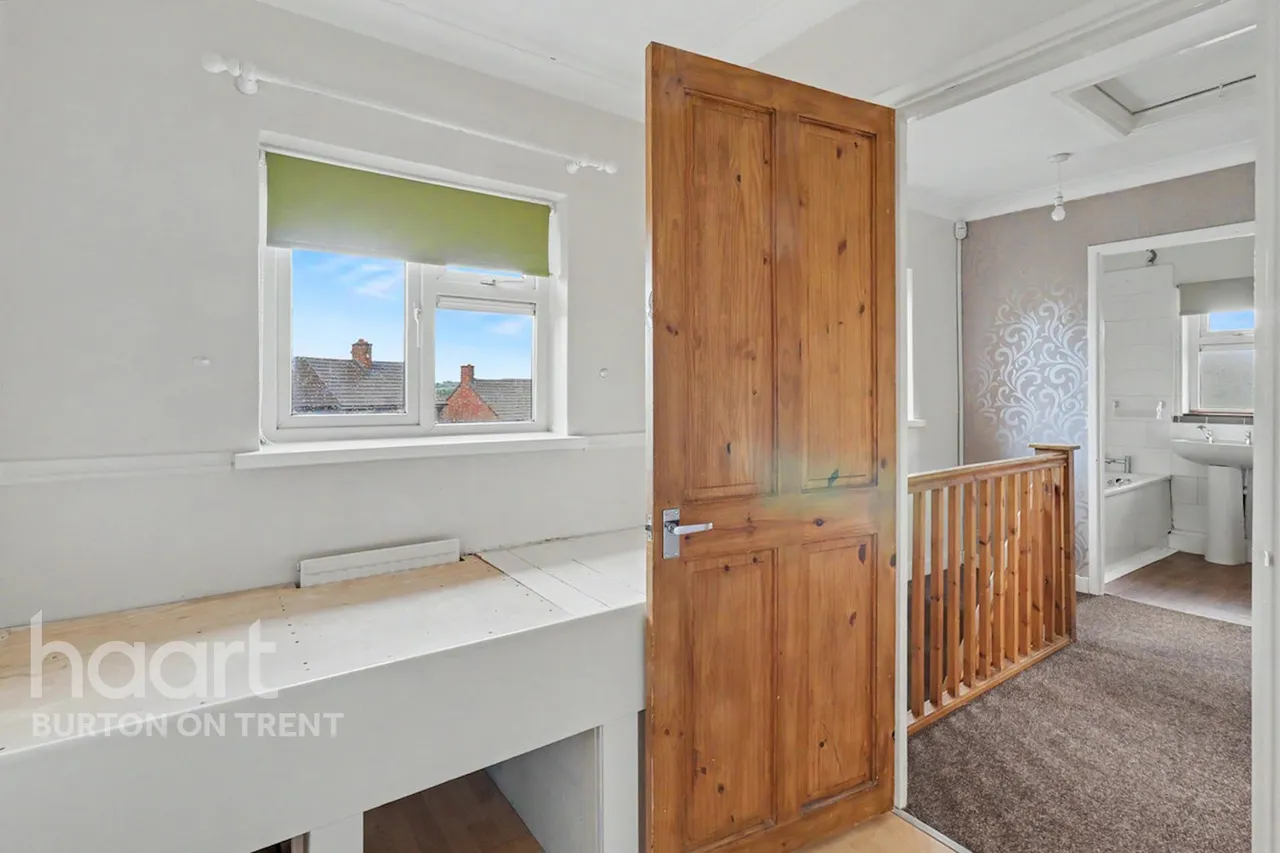 Lincoln Way, Swadlincote, DE11, photo 8