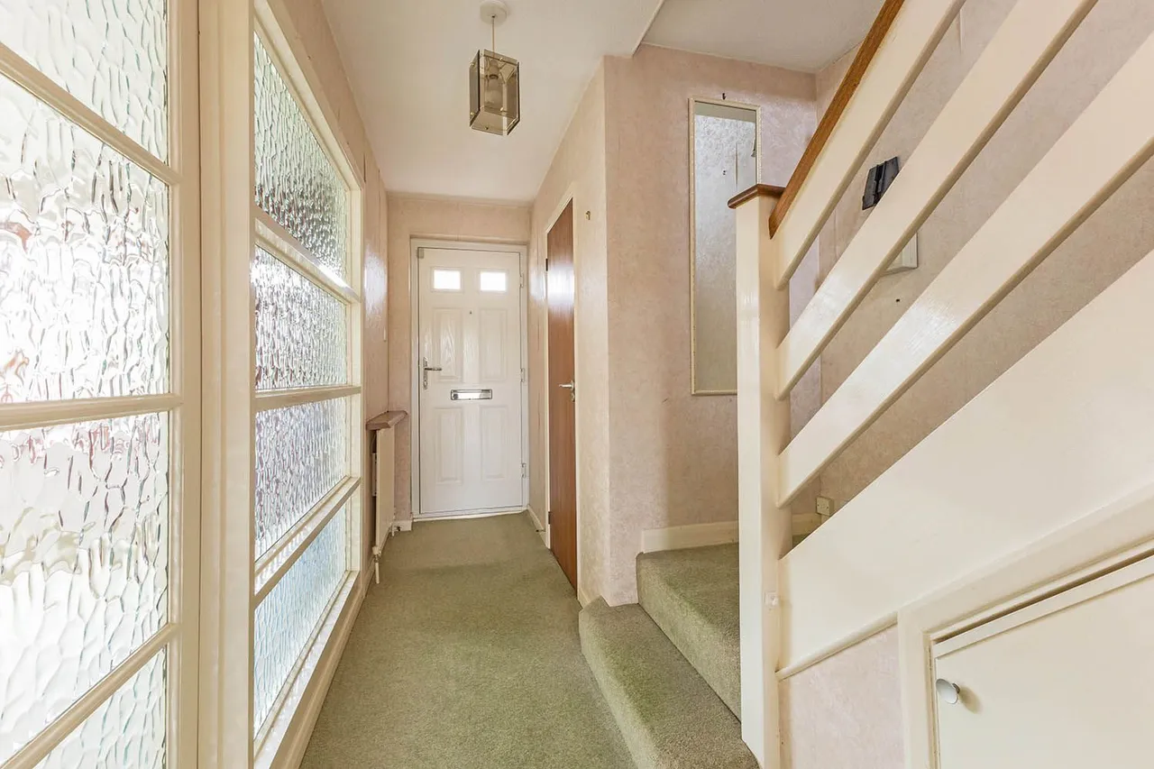 Lyneham Gardens, Cranbrook Drive, Maidenhead, Berkshire, photo 7